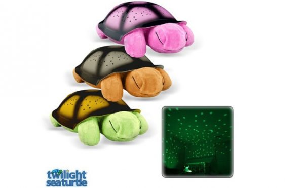 brsoscute-2.jpg Broscuta-proiector de tavan cu 8 constelatii si 5 melodii + cablu USB