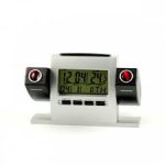 Ceas cu dubla proiectie: ora si temperatura