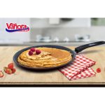 Tigaie clatite Vanora Home Nera, 24 x 1.7 cm, otel, visiniu