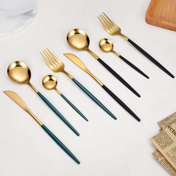 tacam6 Set tacamuri 24 piese stil portughez, otel inoxidabil