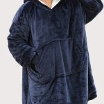 OFERTA 1+1 Patura tip hanorac cu blana si gluga Bleumarin si cu imprimeu Curcubeu 4 OFERTA 1+1 Patura tip hanorac cu blana si gluga Bleumarin si cu imprimeu Curcubeu