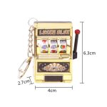 Breloc slot machine, interactiv, maneta functionala, 6 cm x 4 cm, S37-09