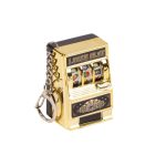 Breloc slot machine, interactiv, maneta functionala, 6 cm x 4 cm, S37-09