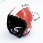 Breloc chei Lerods model casca moto cu carabina si inel, culoare rosu