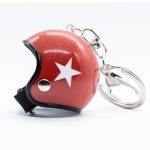 Breloc chei Lerods model casca moto cu carabina si inel, culoare rosu