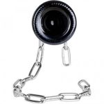 Lant metalic, suport pentru sticle de vin , Iluzia unei sticle de vin plutitoare